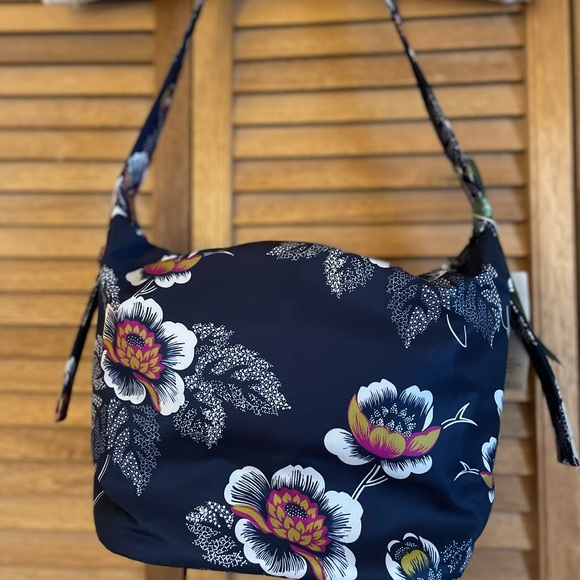 NWT Vera Bradley Nylon Purse. - Picture 4 of 7